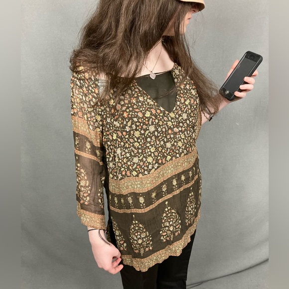 DKNY City silk boho style shirt, size 6 (see measurements), 3/4 sleeve - Picture 3 of 12